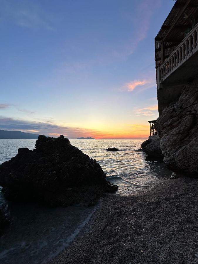 Inn Hotel Vlorë Εξωτερικό φωτογραφία